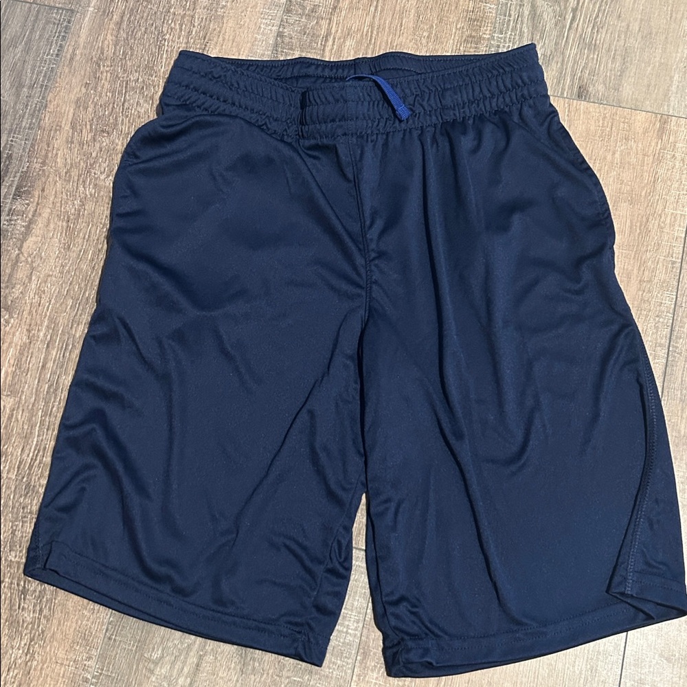 Athletic XL(16) Shorts - Picture 7 of 9